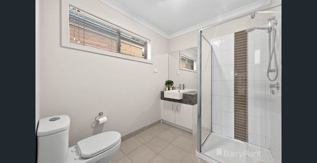 MODERN LIVING IN OFFICER! - Photo 1