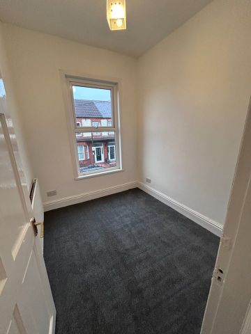 3 Bed Terraced House, Beechwood Avenue, CH45 - Photo 4