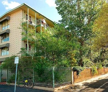 Stylish Urban Living in the Heart of Fitzroy - Photo 1