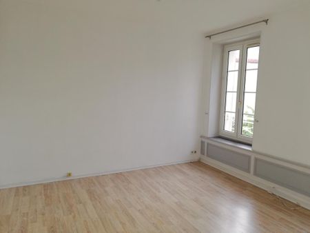 Location Appartement 1 pièce 27m² NOGENT LE ROI 28210 - Photo 4