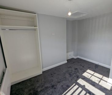 3 bedroom apartment to rent - Photo 6