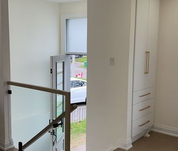 For Lease - 3366 Strabane Drive Unit# Upper Level, Mississauga, Ont... - Photo 1