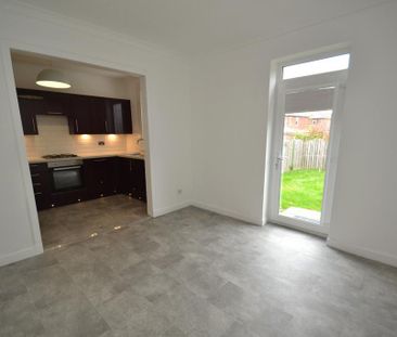 2 bedroom semi-detached house to rent - Photo 6