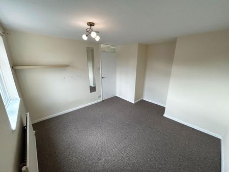 2 bedroom end of terrace house to rent - Photo 3
