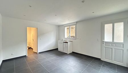 Appartement 2 pièces 33m2 REIMS 580 euros - Photo 3