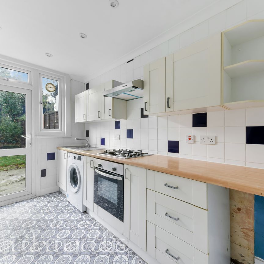 Links Road, Tooting - Photo 1