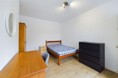 4 bedroom house to rent - Photo 4