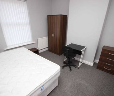 Room , Southbourne Street - Photo 6