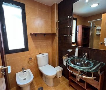 Piso de alquiler en Casco Antiguo - Photo 3