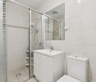 Contemporary Townhouse Living in the Heart of Belconnen - Photo 5