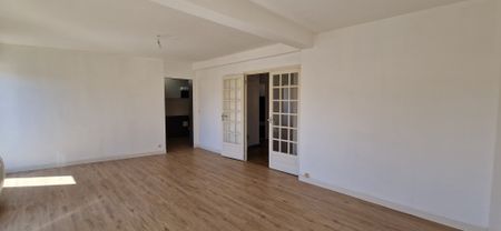 Location Appartement 3 pièces 60m² SOUILLAC 46200 - Photo 2