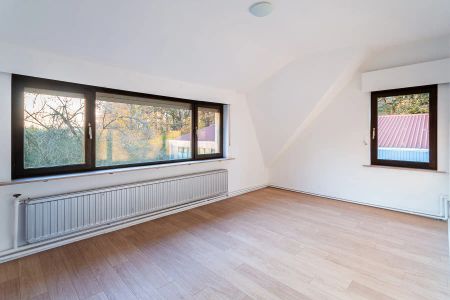 Edegem - Villa met 4 slpkamers + garage + ruim magazijn 500² - Photo 5