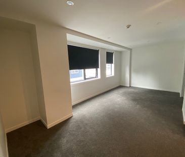 Your beautiful new city pad! - Photo 2