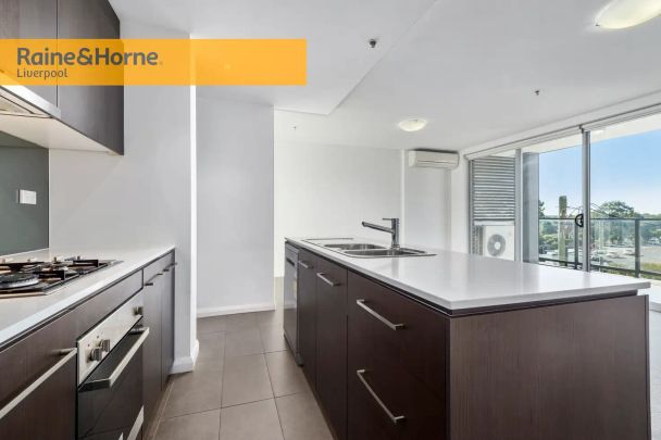 “Perfect Location!” - Photo 1