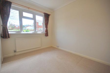 4 bedroom detached house to rent - Photo 3