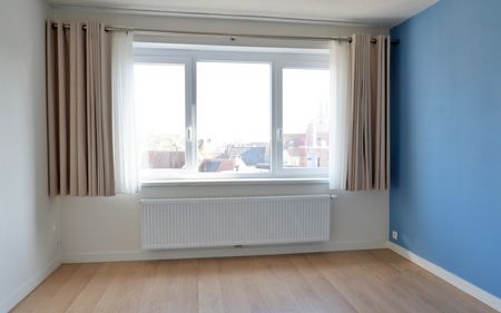 Mooi & lichtrijk appartement in het centrum - Photo 4