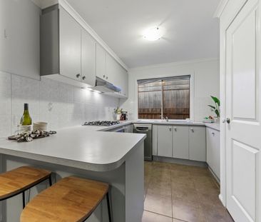 CLOSE TO EVERYTHING! - Photo 4