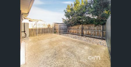 3-Bedroom Modern Townhouse - Photo 5