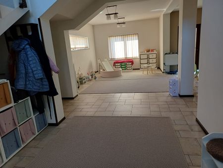 Mehala de inchiriat vila spatioasa cu garaj- - Photo 3