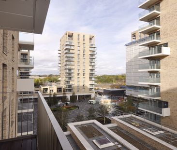 Pegler Square, Kidbrooke, London, SE3 9GW - Photo 4