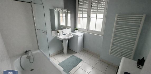 Location Appartement 2 pièces 45m² CHOLET 49300 - Photo 2