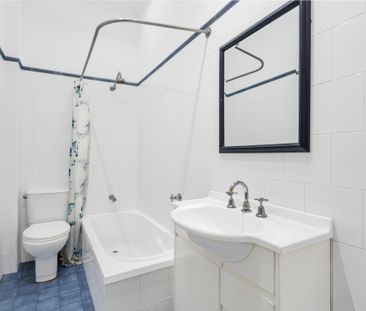 39 Wigram Road, Glebe NSW 2037 - House For Rent | Domain - Photo 3