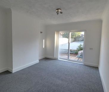 House -Semi-Detached to rent in Ayllesbury Road - Photo 5