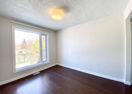 For Lease - 728 Danforth Road Unit# Main, Toronto, Ontario - Photo 4