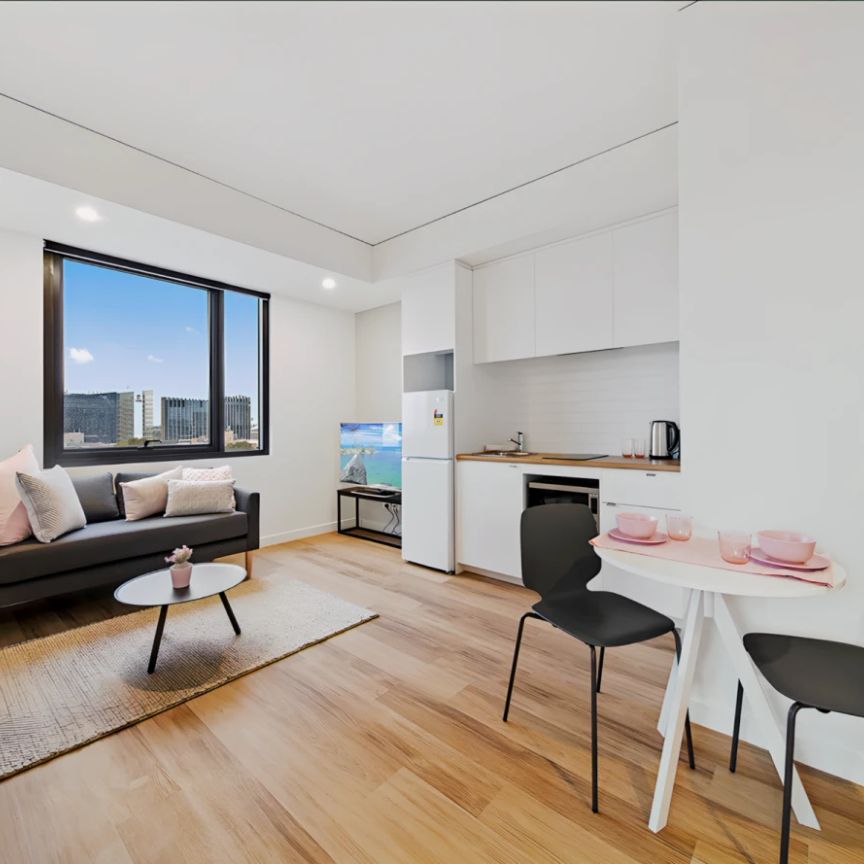 3 Bedroom Apartment - Photo 1