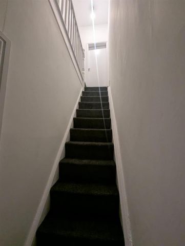 4 bedroom property to rent - Photo 4