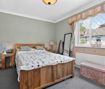 Knaphill, Woking, GU21 - Photo 4