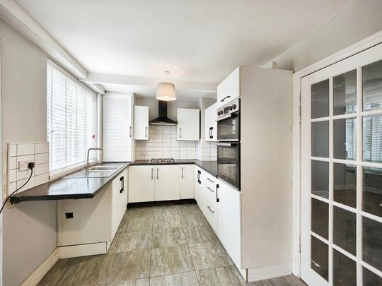 3 bedroom house to rent - Photo 1