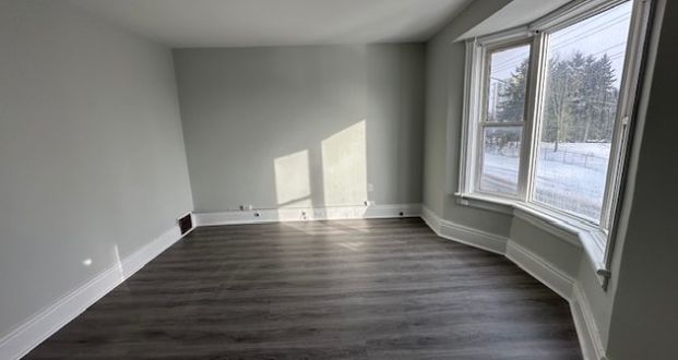 188 Bradford St, #2, Upper Barrie | $1375 per month | Utilities Included - Photo 1