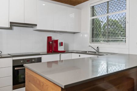 Three Bedroom Home - Photo 2