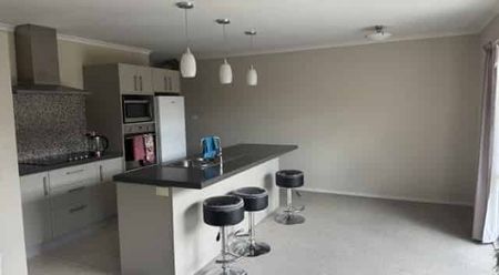 Great Family Home - Photo 4