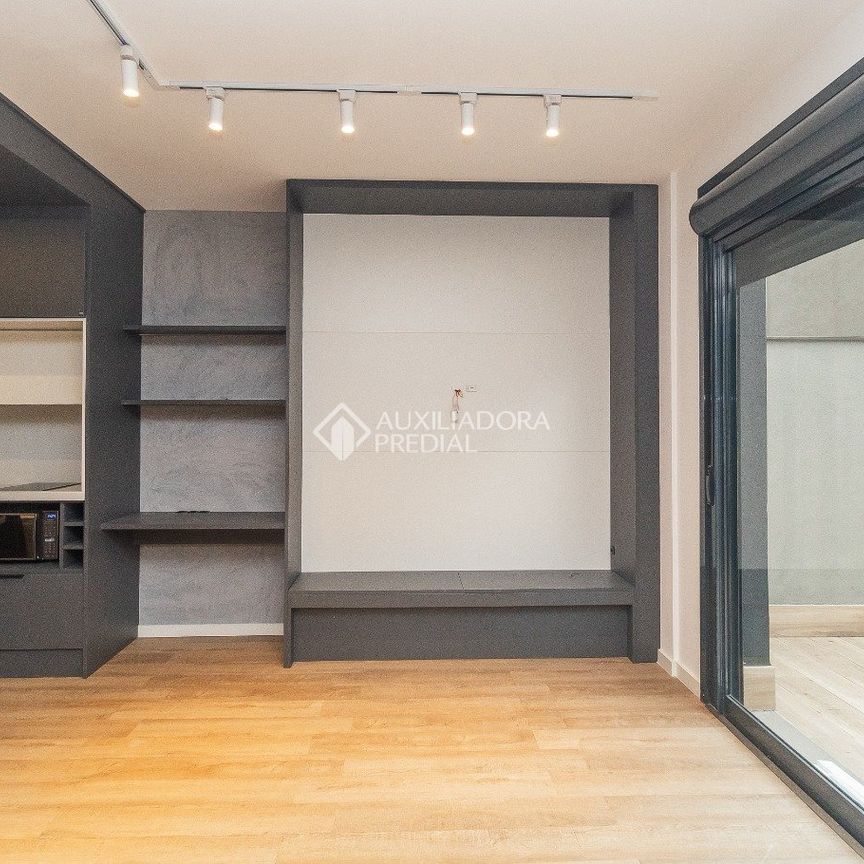 Apartamento com 1 quarto e 54m² para alugar em Mont'Serrat, Porto Alegre. - Photo 1