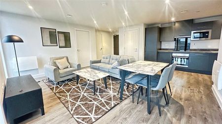 2 bedroom flat to rent - Photo 2