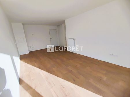 Apartment - Photo 2