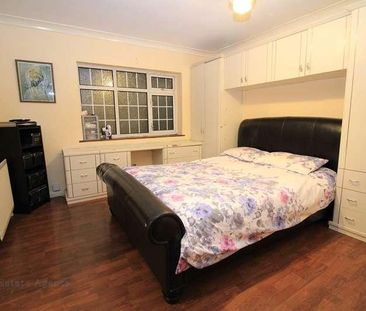 St Pauls Close, Hounslow, TW3 - Photo 1