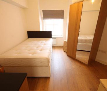 3 bedroom apartment to rent - Photo 5