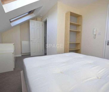 College Road, University, Reading, Berkshire, RG6 - Photo 5