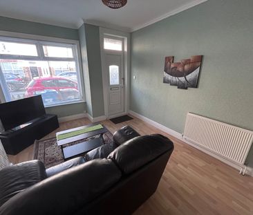 2 bedroom terraced house to rent - Photo 3