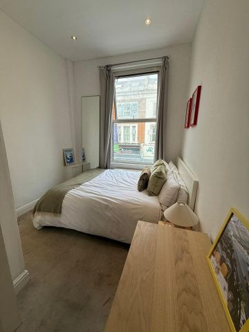 2 Bed Flat, Greyhound Road, W6 - Photo 5