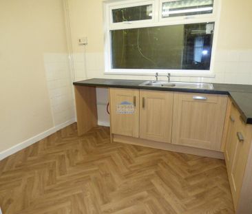 3 bedroom end of terrace house to rent - Photo 6