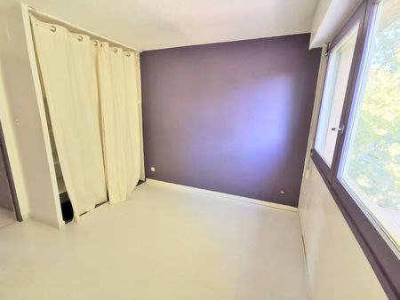 « AVIGNON EM - APPARTEMENT T4 74.30M² AVEC GARAGE PRIVATIF » - Photo 5