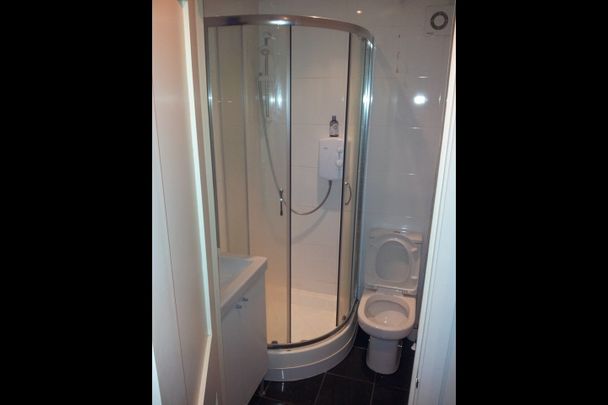 Room in a Shared House, Dunbar Road, N22 - Photo 1