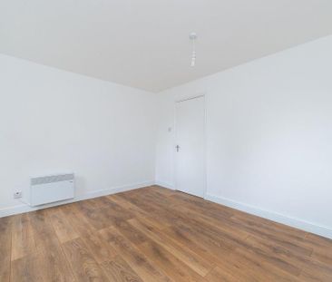 1 bedroom property to rent - Photo 6