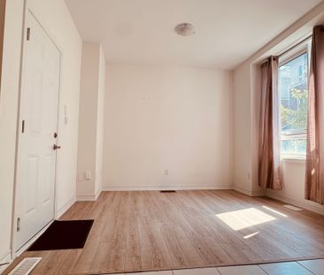 For Lease - 70 Chicago Lane, Markham, Ontario - Photo 3