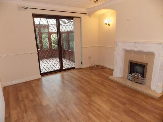 3 bedroom semi-detached house to rent - Photo 1