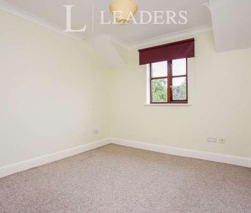 Shortwood, Mount Hermon Road, GU22 - Photo 2